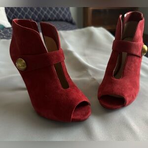 Michael Kors red heels size 7